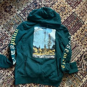American Eagle hoodie green. I have 2 of them. for men and women